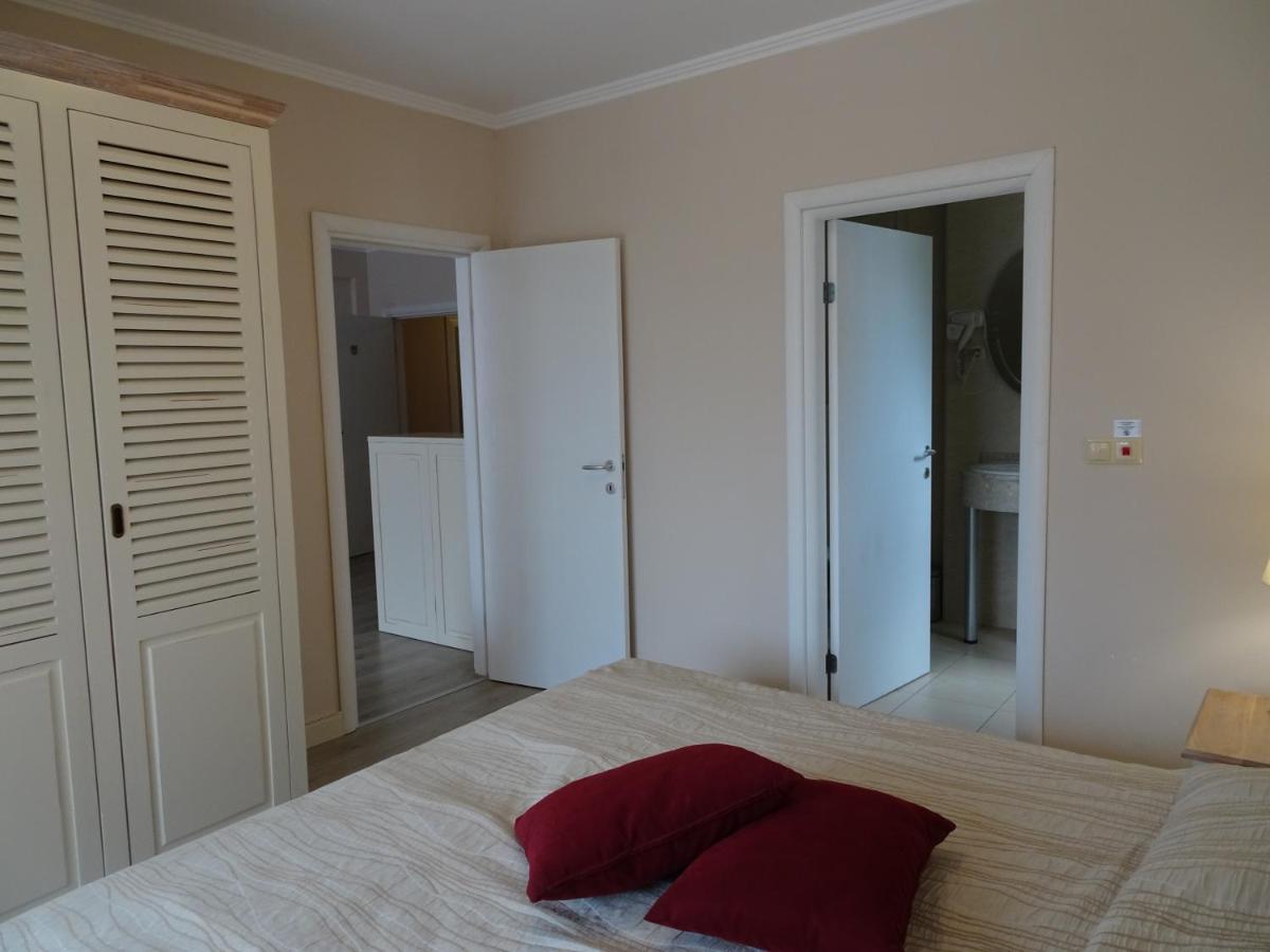 בלצ'יק Private Apartments In White Rock Castle מראה חיצוני תמונה