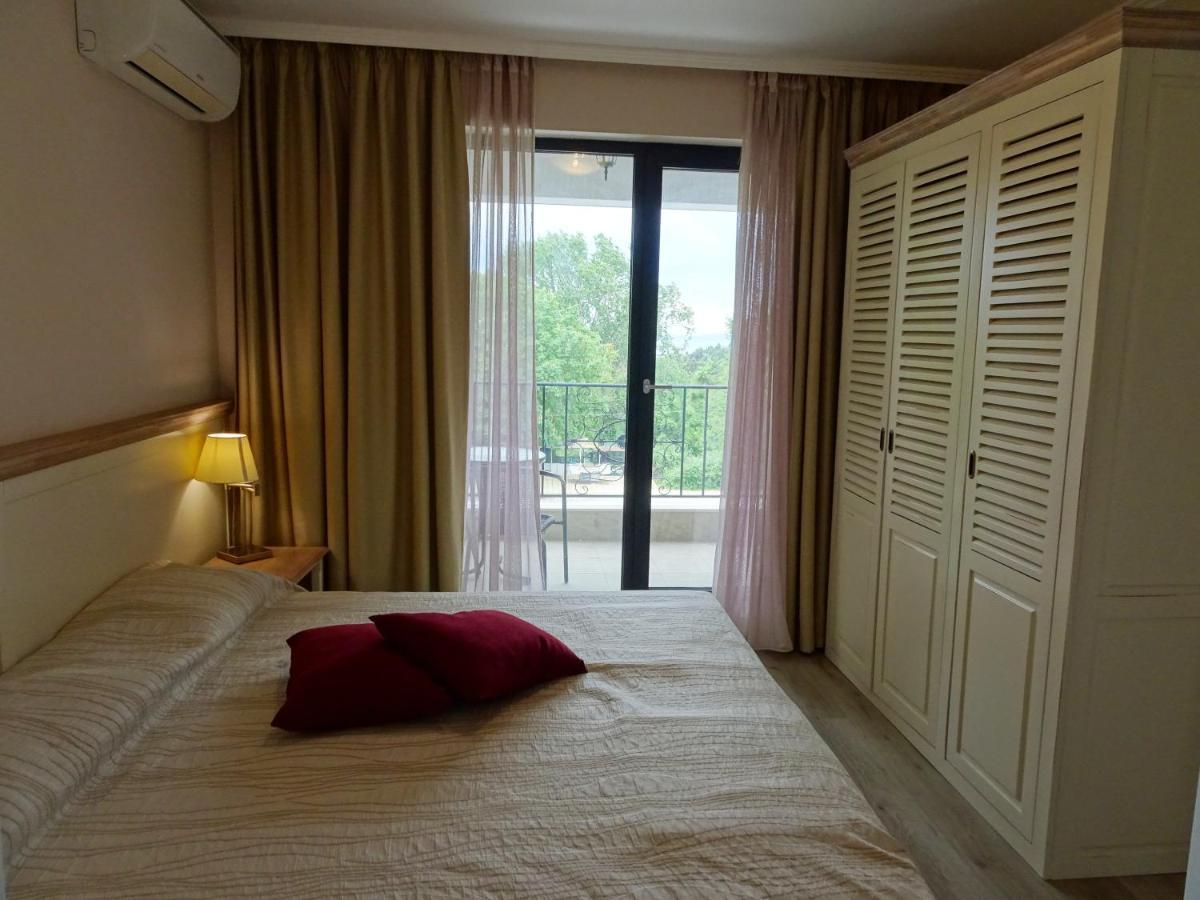 בלצ'יק Private Apartments In White Rock Castle מראה חיצוני תמונה