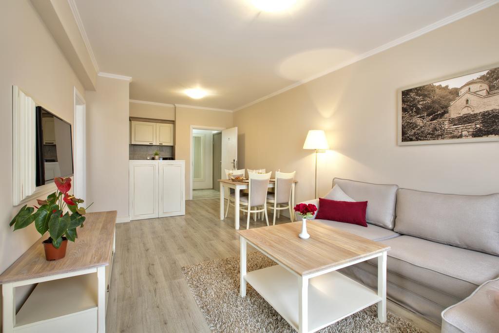 בלצ'יק Private Apartments In White Rock Castle חדר תמונה